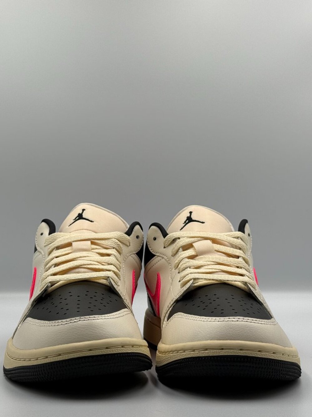 Womens Air Jordan 1 Low_Pale Ivory/Racer Pink-Black-MuslinShoe DC0774-107 8W - Picture 3 of 5